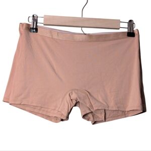 NWOT Quince nude-colored Ultra-Soft Micromodal Boyshorts (3-pack) size Medium